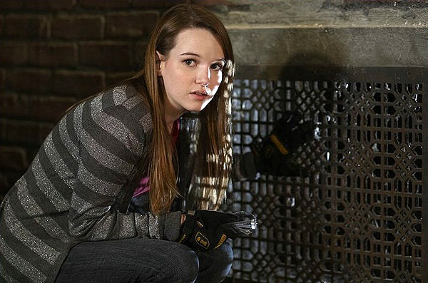 Secrets in the Walls - Photos - Kay Panabaker