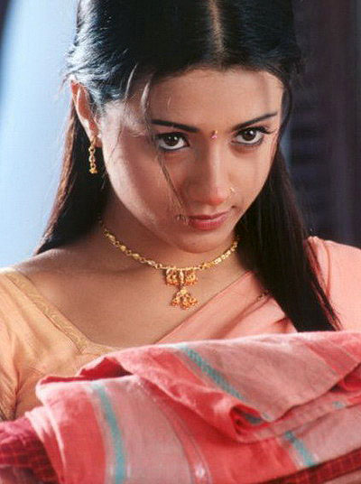 Athadu - Photos - Trisha Krishnan