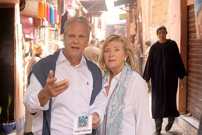 Ein Sommer in Marrakesch - Do filme - Peter Sattmann, Jutta Speidel