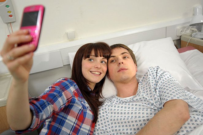 The Inbetweeners - Photos - Tamla Kari, Joe Thomas