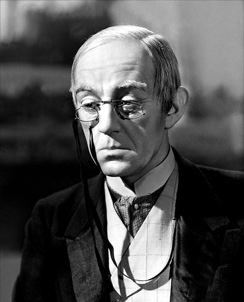 Adel verpflichtet - Filmfotos - Alec Guinness