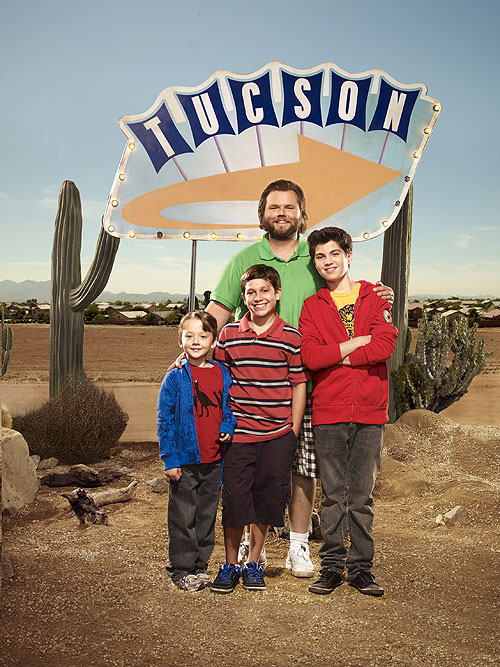 Sons of Tucson - Van film - Tyler Labine, Aramis Knight