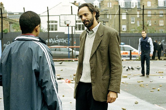 Titkos Szolgálat - MI5 - Filmfotók - Alexander Siddig