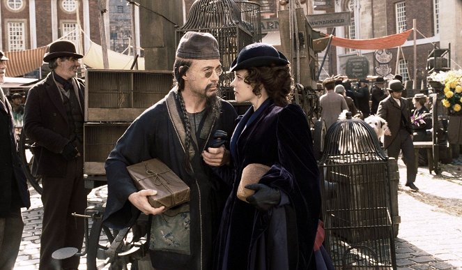 Sherlock Holmes: Hra tieňov - Z filmu - Robert Downey Jr., Rachel McAdams