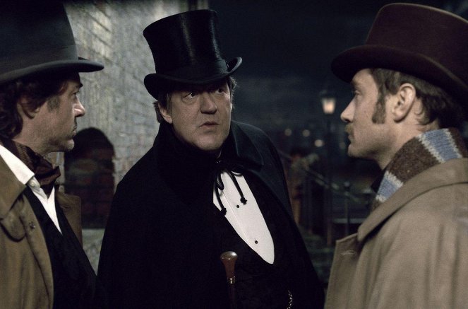 Sherlock Holmes 2. - Árnyjáték - Filmfotók - Robert Downey Jr., Stephen Fry, Jude Law