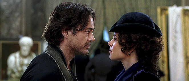 Sherlock Holmes: A Game of Shadows - Van film - Robert Downey Jr., Rachel McAdams
