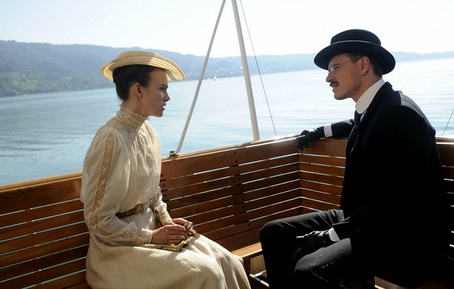 A Dangerous Method - Photos - Keira Knightley, Michael Fassbender