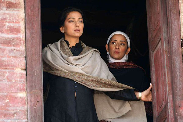 I Am - Van film - Juhi Chawla, Manisha Koirala