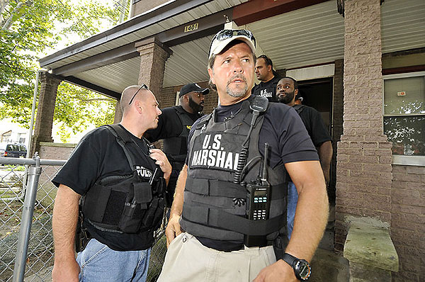Manhunters: Fugitive Task Force - Photos