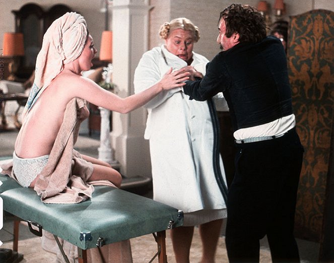 The Return of the Pink Panther - Photos - Claire Davenport, Peter Sellers