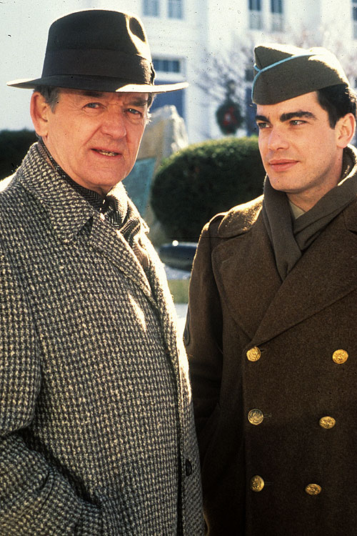 I'll Be Home for Christmas - Promoción - Hal Holbrook, Peter Gallagher