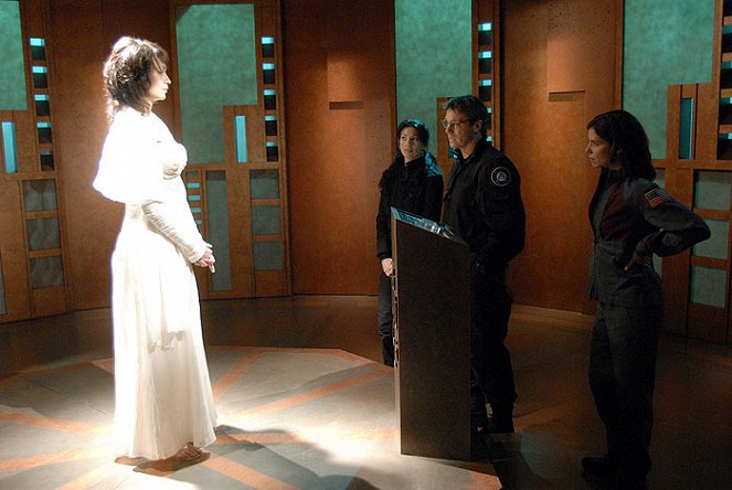 Stargate SG-1 - Season 10 - The Pegasus Project - Photos - Claudia Black, Michael Shanks, Torri Higginson