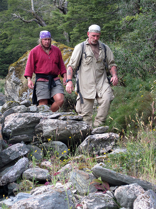 Dual Survival - Van film - Cody Lundin, Dave Canterbury