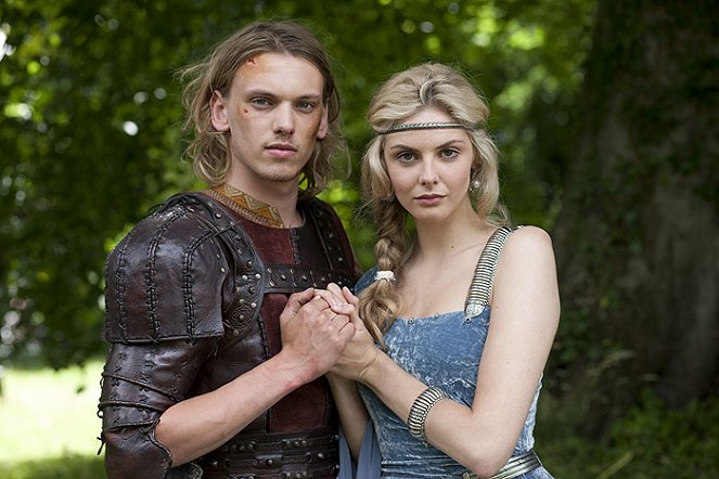 Camelot - Promo - Jamie Campbell Bower, Tamsin Egerton