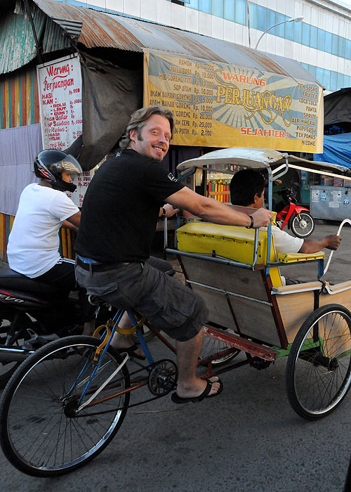Charley Boorman: Sydney to Tokyo by Any Means - Filmfotók - Charley Boorman