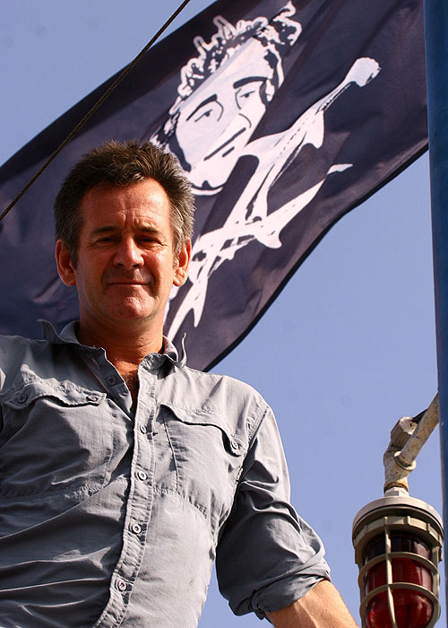 Nigel Marven's Shark Island - De la película - Nigel Marven