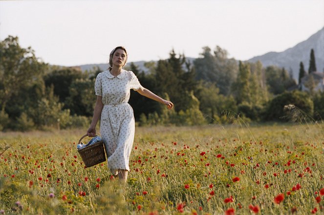 The Well-Digger's Daughter - Photos - Àstrid Bergès-Frisbey