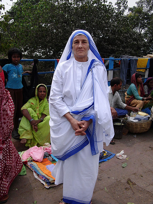 Mother Teresa – Saint of Darkness - Photos
