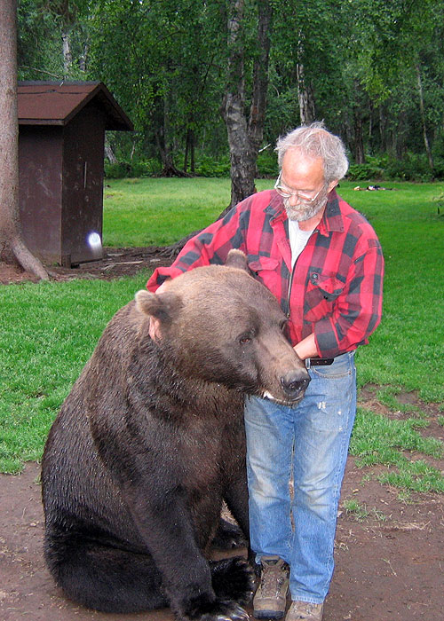 The Man Who Lives With Bears - Do filme