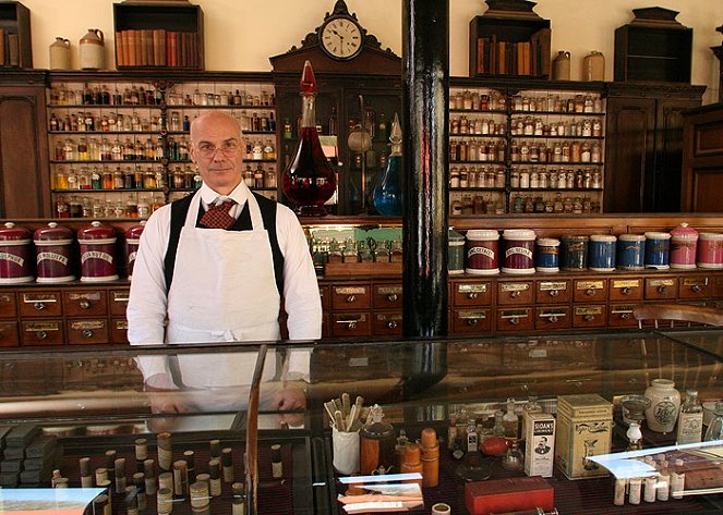Victorian Pharmacy - Filmfotos