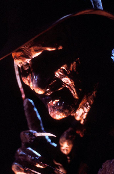 Koszmar z ulicy Wiązów 2: Zemsta Freddy'ego - Z filmu - Robert Englund