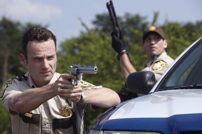 The Walking Dead - Days Gone Bye - Photos - Andrew Lincoln