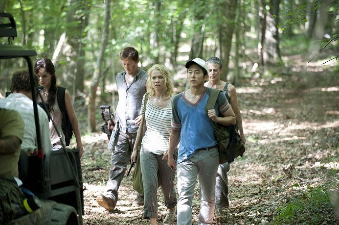 Walking Dead - Verenvuodatus - Kuvat kuvauksista - Sarah Wayne Callies, Norman Reedus, Laurie Holden, Steven Yeun, Melissa McBride