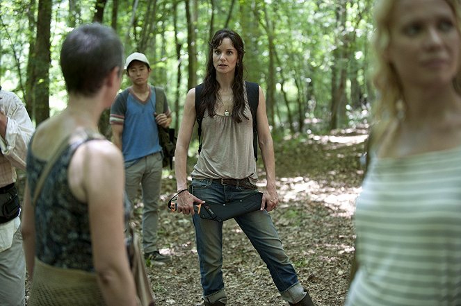 The Walking Dead - Bloodletting - Photos - Steven Yeun, Sarah Wayne Callies