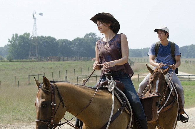 The Walking Dead - Cherokee Rose - Van film - Lauren Cohan, Steven Yeun