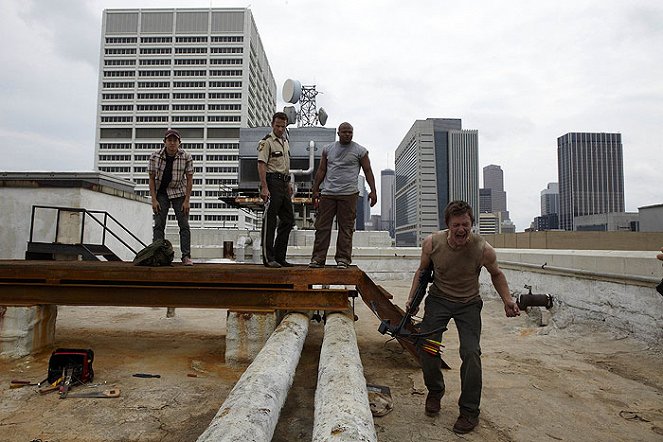 The Walking Dead - Tell It to the Frogs - Photos - Steven Yeun, Andrew Lincoln, Irone Singleton, Norman Reedus