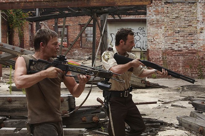 The Walking Dead - Vatos - Van film - Norman Reedus, Andrew Lincoln