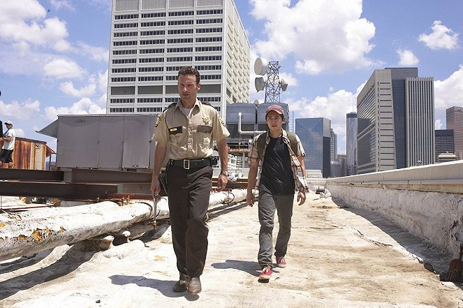 The Walking Dead - A látnok - Filmfotók - Andrew Lincoln, Steven Yeun