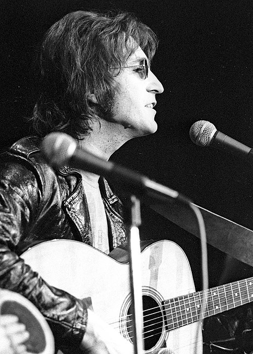 Discovering Lennon - Photos - John Lennon