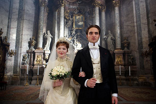 Bel Ami - A szépfiú - Filmfotók - Holliday Grainger, Robert Pattinson