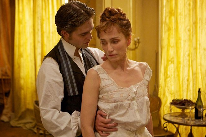 Bel Ami: Historia de un seductor - De la película - Robert Pattinson, Kristin Scott Thomas