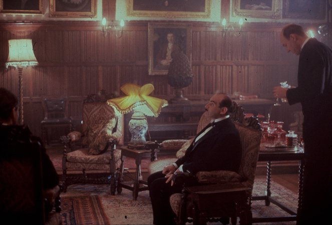 Agatha Christies Poirot - Die Augen des chinesischen Gottes - Filmfotos - David Suchet