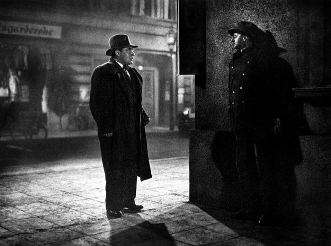 M - Egy város keresi a gyilkost - Filmfotók - Peter Lorre