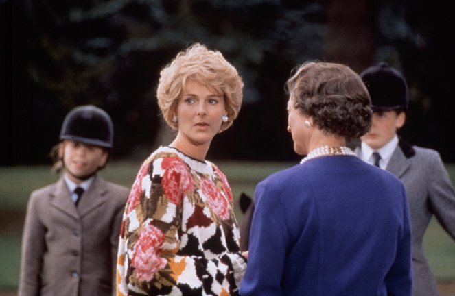 Charles and Diana: Unhappily Ever After - Kuvat elokuvasta - Catherine Oxenberg