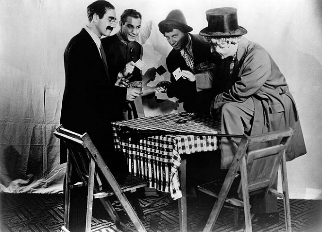 Duck Soup - Van film - Groucho Marx, Zeppo Marx, Chico Marx, Harpo Marx