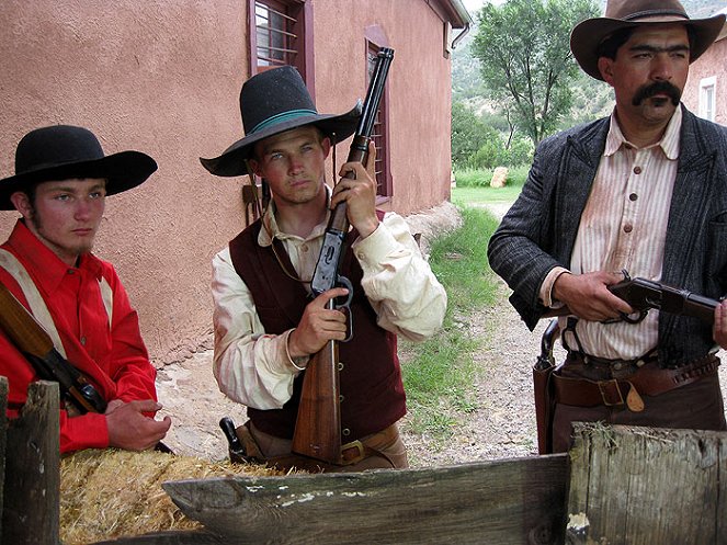Cowboys & Outlaws - Kuvat elokuvasta