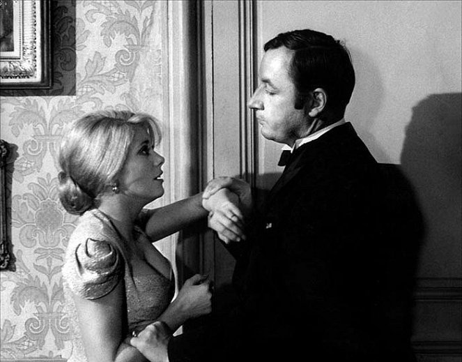 Leben im Schloss - Filmfotos - Catherine Deneuve, Philippe Noiret