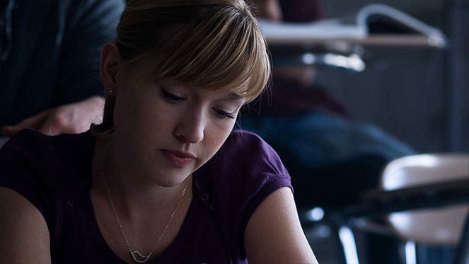 Bloomington - Do filme - Sarah Stouffer