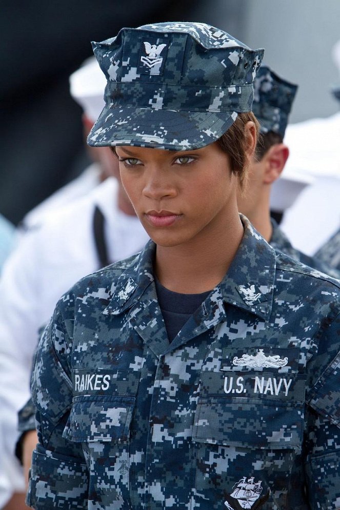 Csatahajó - Filmfotók - Rihanna