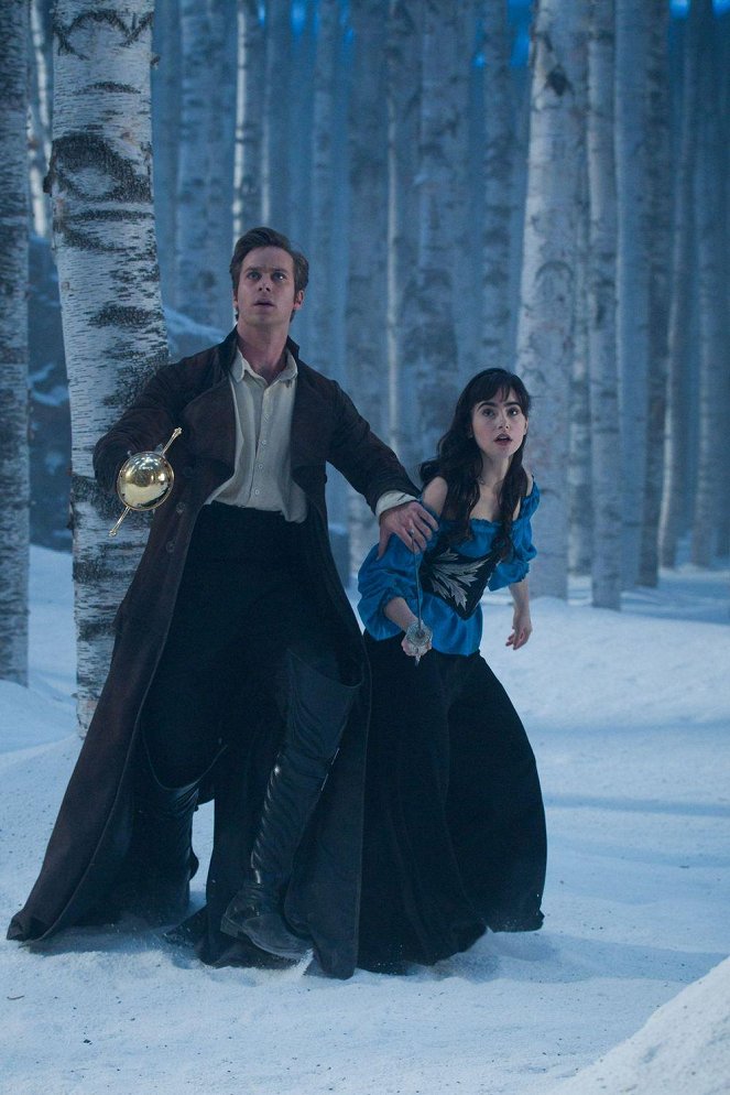 Espelho Meu, Espelho Meu! Há Alguém Mais Gira do Que Eu? - Do filme - Armie Hammer, Lily Collins