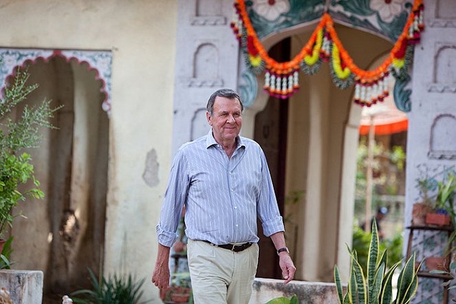 The Best Exotic Marigold Hotel - Photos - Tom Wilkinson