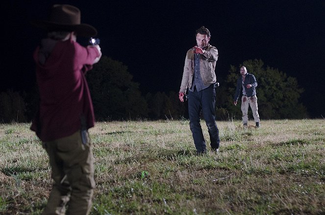 The Walking Dead - Die besseren Engel unserer Natur - Filmfotos - Andrew Lincoln