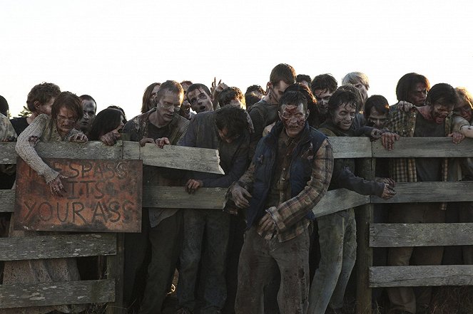 The Walking Dead - Près du feu mourant - Film