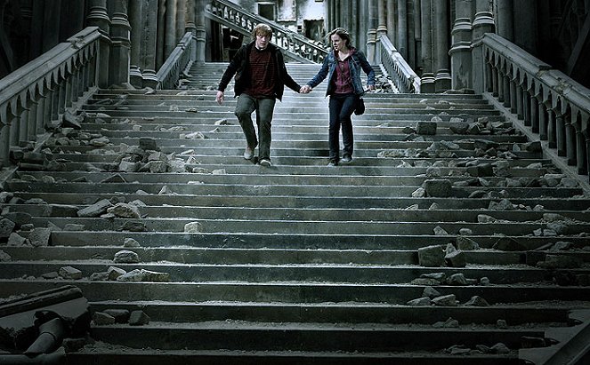 Harry Potter 7: Harry Potter und die Heiligtümer des Todes 2 - Filmfotos - Rupert Grint, Emma Watson