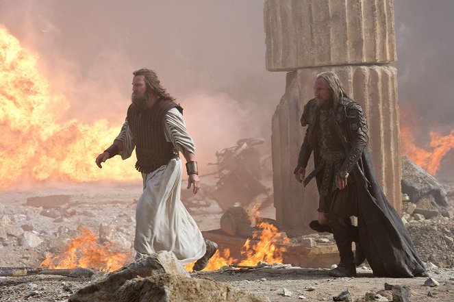 Zorn der Titanen - Kampf der Titanen 2 - Filmfotos - Liam Neeson, Ralph Fiennes