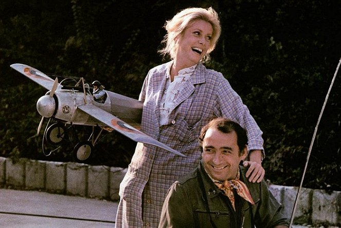 Ils sont grands, ces petits - De filmes - Catherine Deneuve, Claude Brasseur